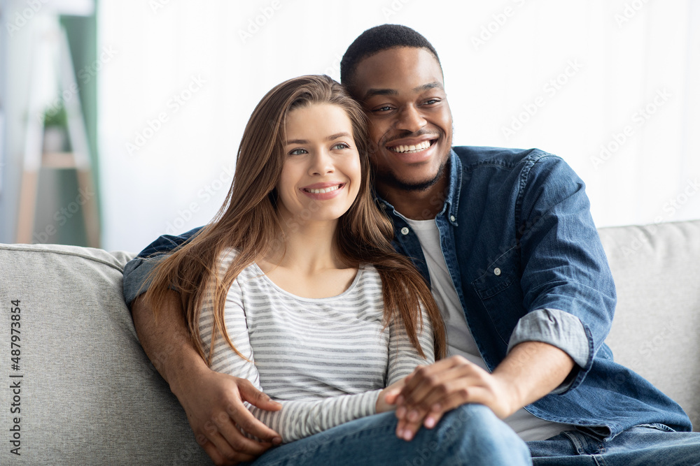 White Dating Service: Finding Love Beyond Labels