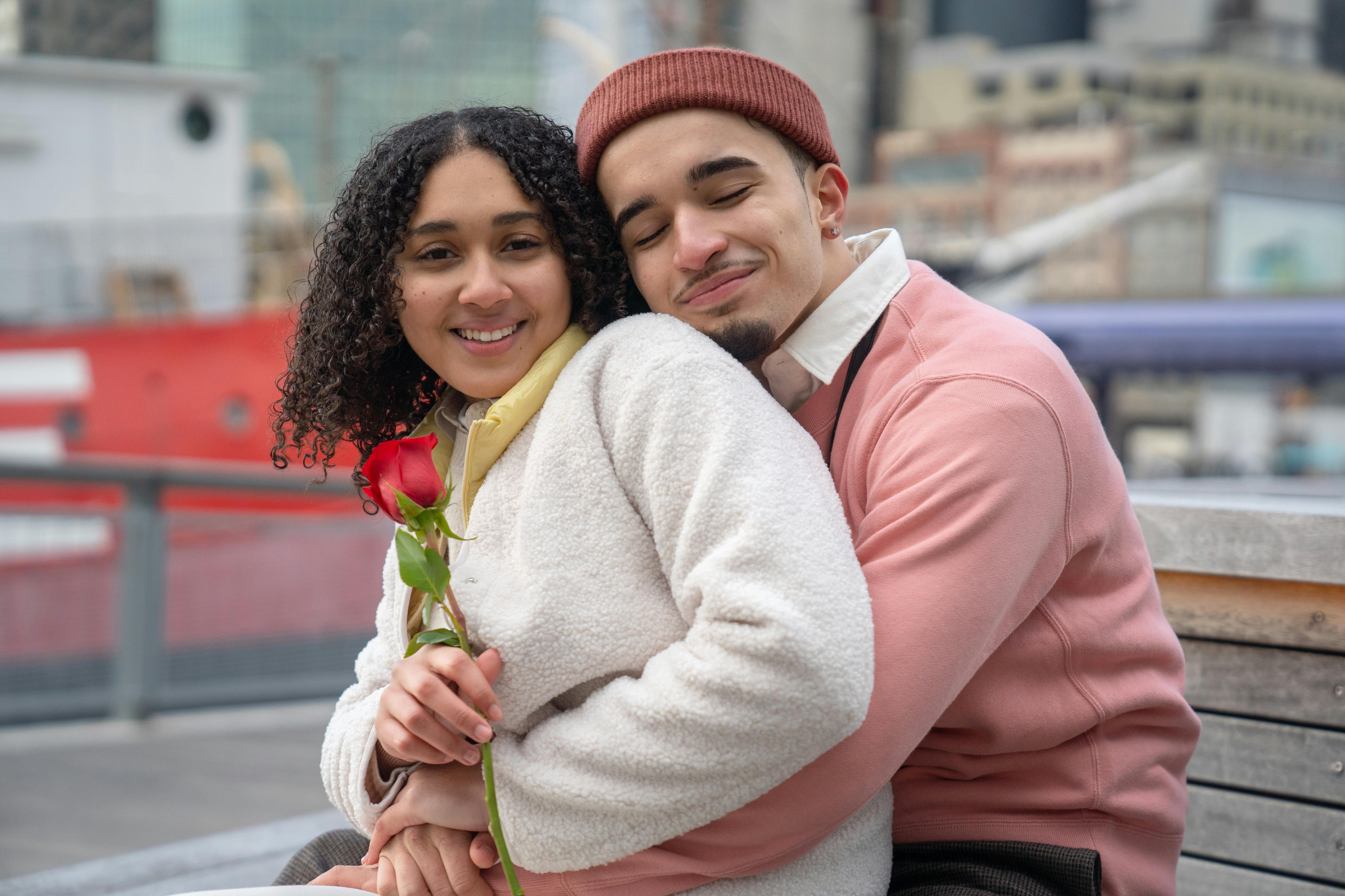 Love vs. Attachment: 5 Signs to Know if It’s Real